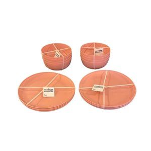 Core essentials bundle of 8 plates 8 bowls.